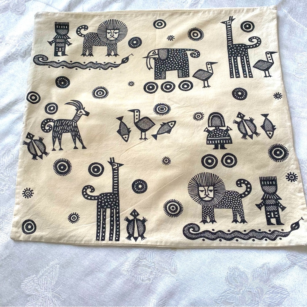Cushion cover 15.5” x 15.5”. 100% cotton